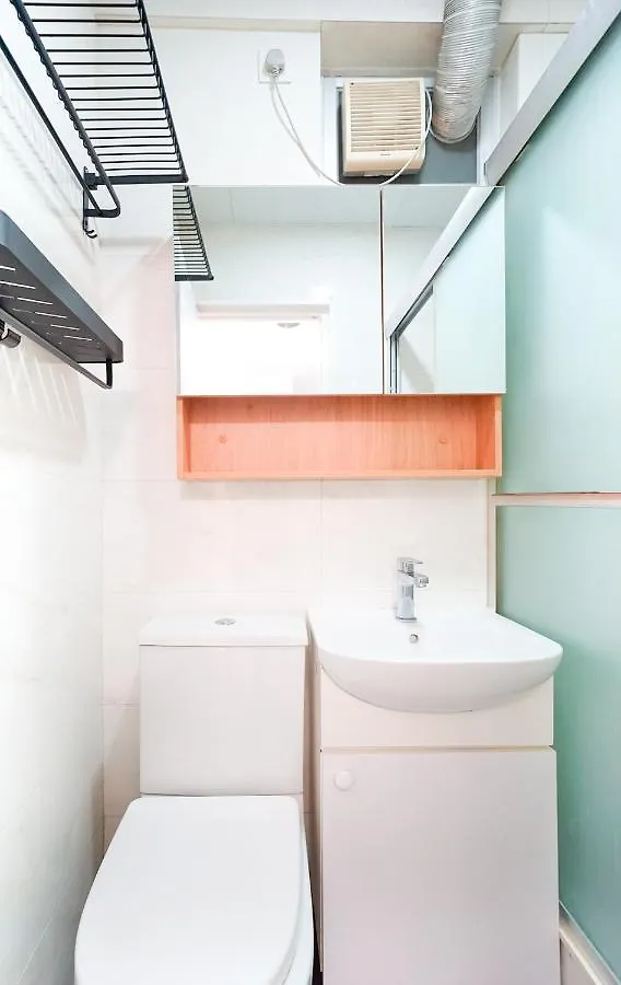 Shared Dormitory Wan Chai Road 187 Hong Kong