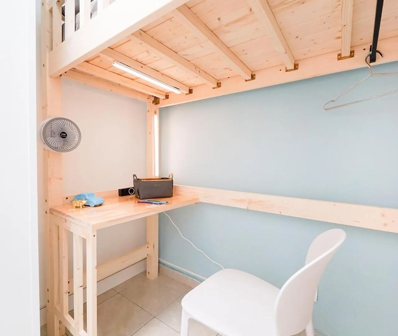 Shared Dormitory Wan Chai Road 187 Hong Kong 0*,  China